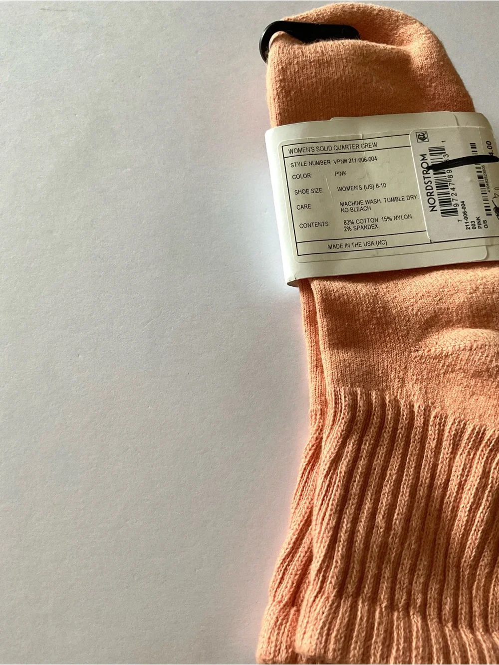 AMERICAN TRENCH WOMENS SOLID QUARTER CREW SOCKS PEACHY PINK OS NWT